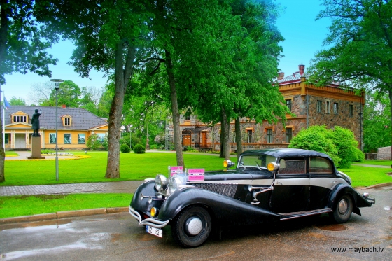 OLD MAYBACH IN OLD SIGULDA. THE NEW CASTLE OF SIGULDA.